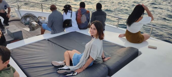 Istanbul: Bosphorus Sunset Cruise on Yacht With Live Guide - Customer Feedback and Ratings