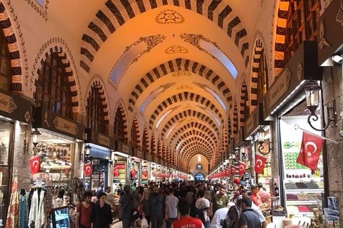 Istanbul Bosphorus Two Continents Tour - Discovering Eminou Square