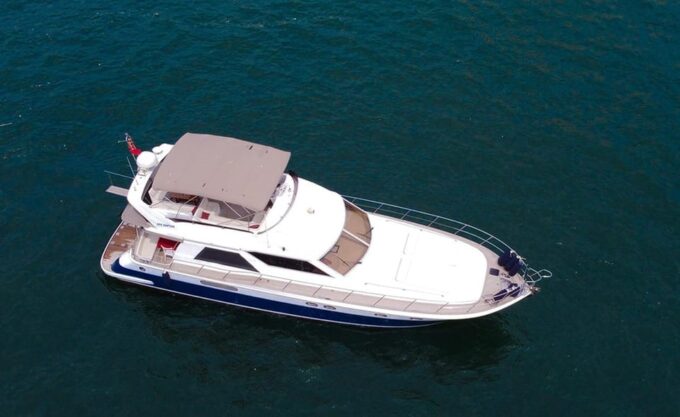 Istanbul: Bosphorus Yacht Cruise at Sunset With Snacks - Frequently Asked Questions