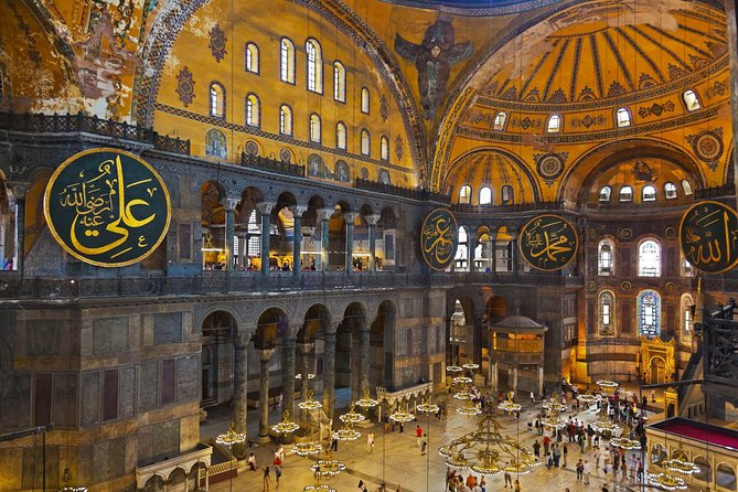 Istanbul City Tour and Bosphorus Sightseeing Cruise With Lunch - Guided Visits to Iconic Landmarks