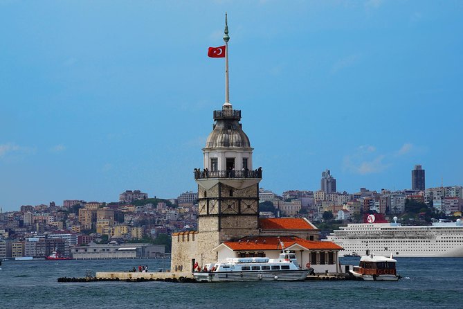 Istanbul City Tour and Bosphorus Sightseeing Cruise With Lunch - Discover Istanbuls European and Asian Sides