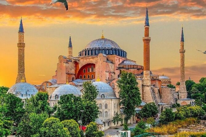 Istanbul Classics With Hagia Sophia, Blue Mosque, Topkapı Palace & Grand Bazaar - Shopping at the Grand Bazaar