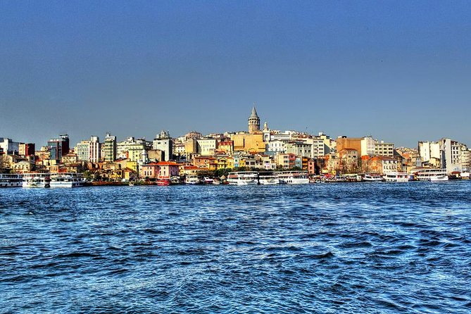 Istanbul Combo: Classic City Tour and Bosphorus Cruise - Taking in the Grand Bazaar and Spice Market