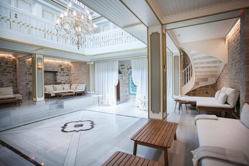 Istanbul: Cukurcuma Hamam Experience in Taksim - Communal Mixed-Gender Hammam Experience