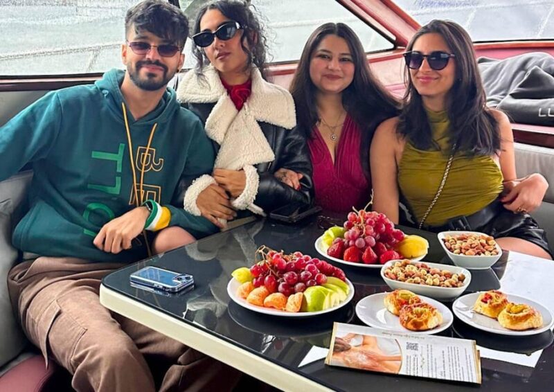 Istanbul: Daytime Bosphorus Yacht Cruise With Fruit & Snacks - Itinerary and Sightseeing Highlights