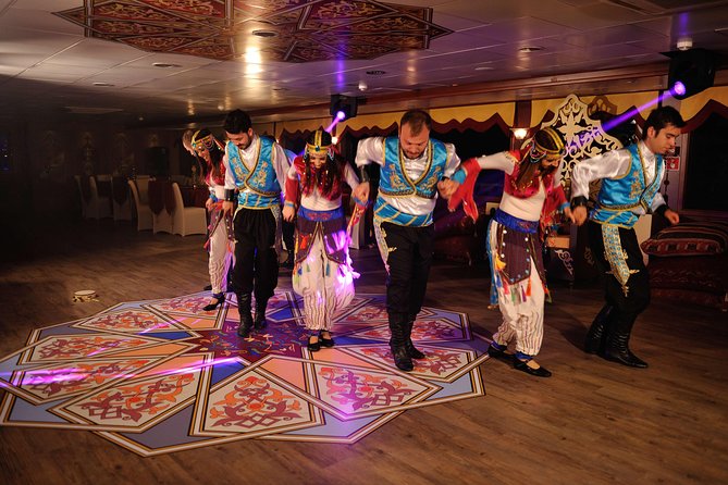 Istanbul Dinner Cruise & Shows - Highlights