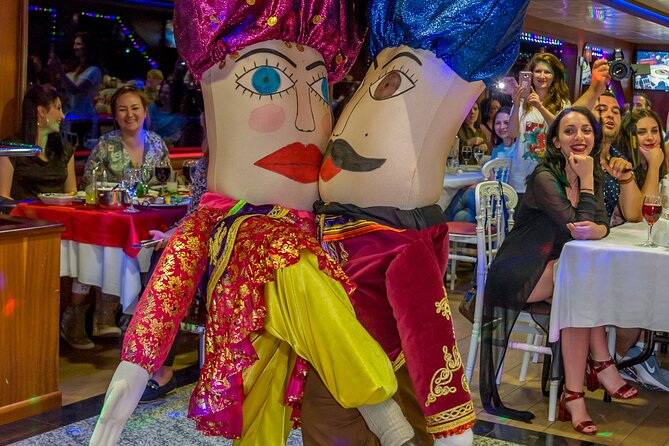 Istanbul Dinner Cruise With Dinner & Entertaintment Private Tables - Cruise Experience