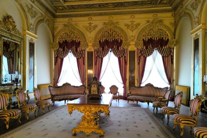 Istanbul: Dolmabahce Palace Entry Tickets - Key Points