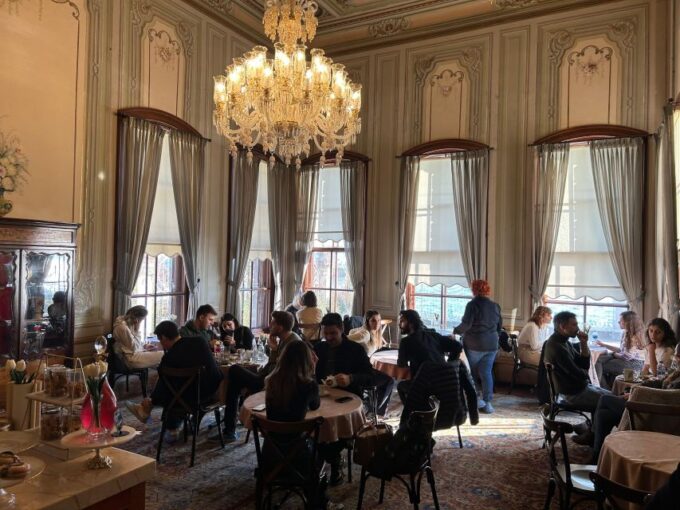 Istanbul: Dolmabahce Palace Fast-Track Entry W/ Audio Guide - Ottoman History and Architecture