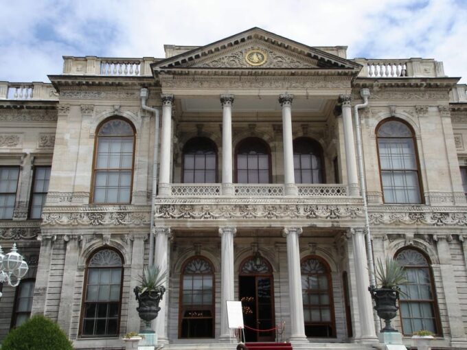 Istanbul: Dolmabahce Palace & Harem Skip-the-Line Entry - Frequently Asked Questions