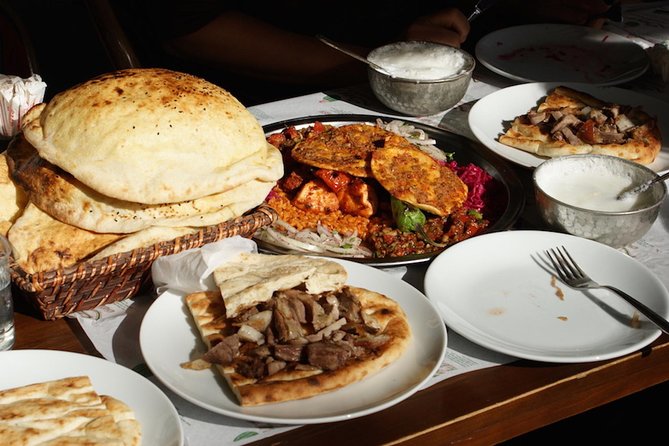 Istanbul: Evening Private Food Tour In Kadikoy - Overview of the Tour