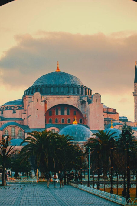 Istanbul: Explore Istanbuls Heritage Half-Day Morning Tour - Exploring Hagia Sophia