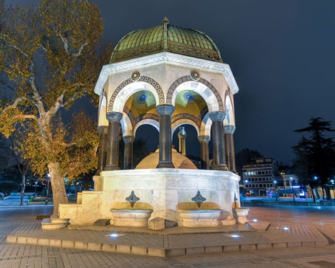 Istanbul: Full Day - Byzantine & Ottoman Relics Tour - Uncovering Topkapi Palace