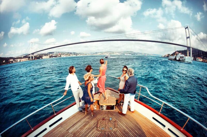 Istanbul: Full Day Trip Istanbul & Bosphorus Cruise Tour - Dining and Refreshments