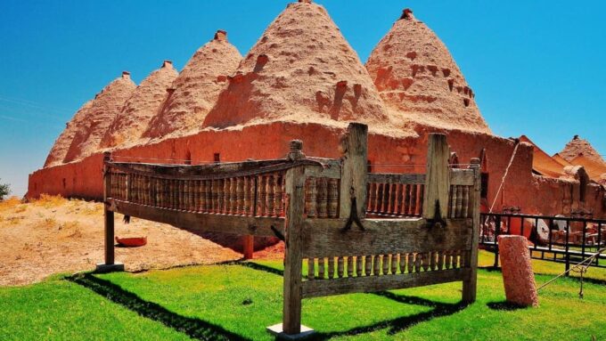 Istanbul: Gobeklitepe and Harran Day Trip - Exploring Harran