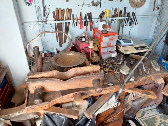 Istanbul Grand Bazaar: From Rooftops to the Secret Passages - Local Tips