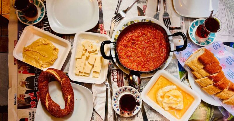Istanbul: Guided Food Tour of Street Food and Markets - Food and Beverages Included