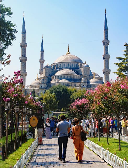 Istanbul: Hagia Sofia, Blue Mosque, and Grand Bazaar Tour - Frequently Asked Questions