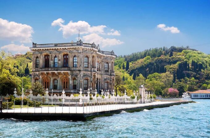 Istanbul: Half-Day City Sightseeing Bus & Boat Tour - Pickup Instructions and Transportation