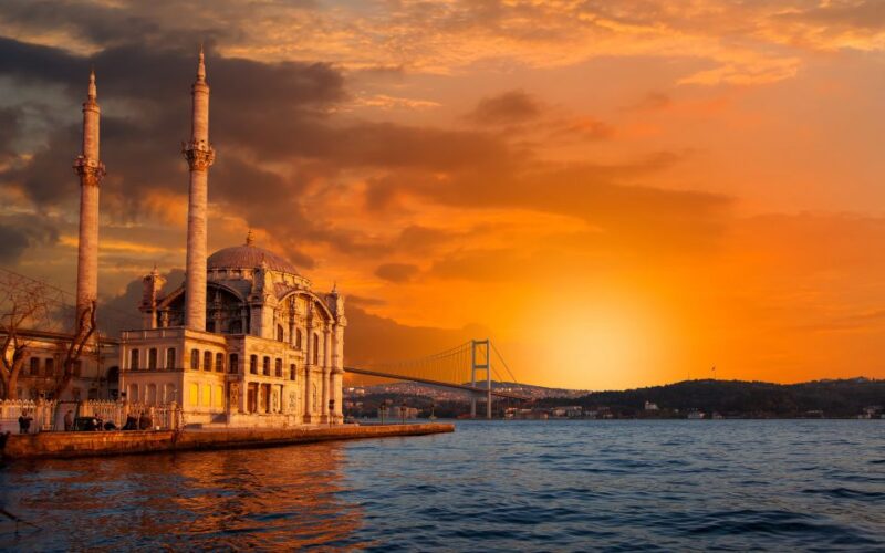 Istanbul: Half-Day Cruise and Cable Car to Pierre Loti Hill - Inclusions and Exclusions