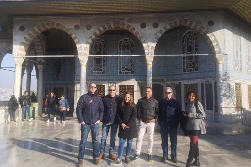 Istanbul : Highlights Walking Tour - Balat District Exploration