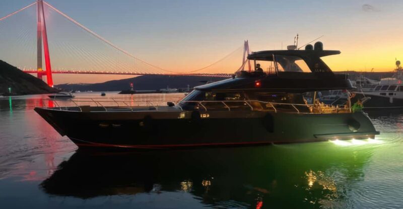 Istanbul Luxury Yacht Tour: Enjoy a Day or Sunset Cruise - Bosphorus Daytime Cruise