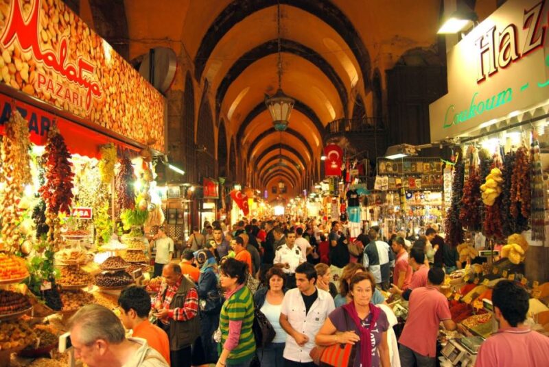 Istanbul: Morning Bosphorus Boat Tour With Spice Bazaar - Activity and Duration