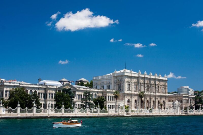 Istanbul: Morning Bosphorus Boat Tour With Spice Bazaar - Pickup and Drop-off