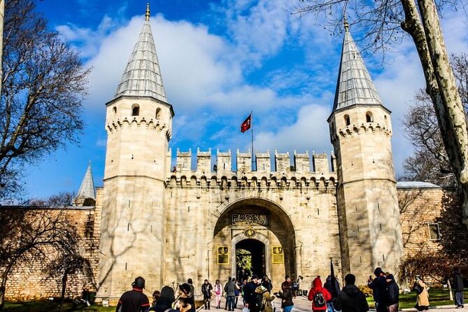 Istanbul Old City Guided Walking Tour - Visiting the Ancient Hippodrome