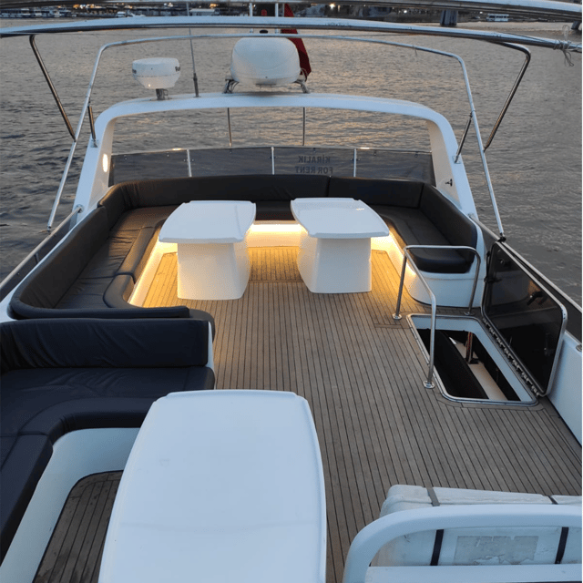 Istanbul: Private Bosphorus River Luxury Yacht Tour - Accessibility Information