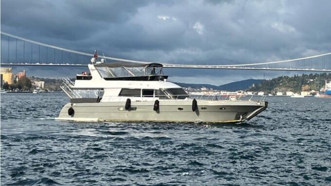 Istanbul: Private Bosphorus Tour On Luxury Yacht Eco#2 - Suitability and Restrictions