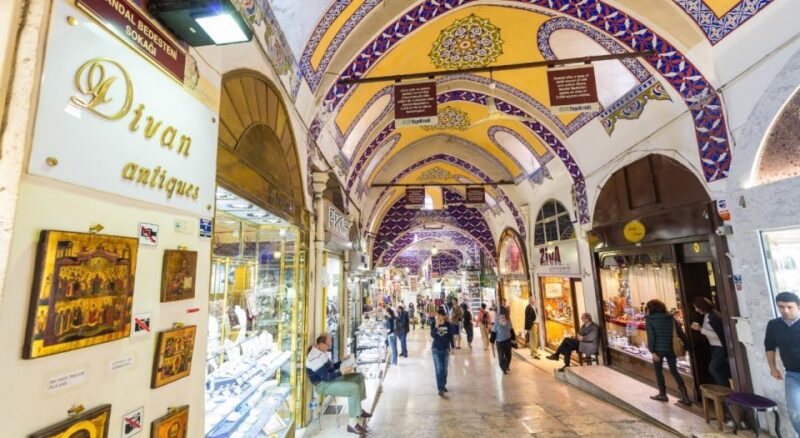 Istanbul: Private Guided Walking Tour - Tour Features