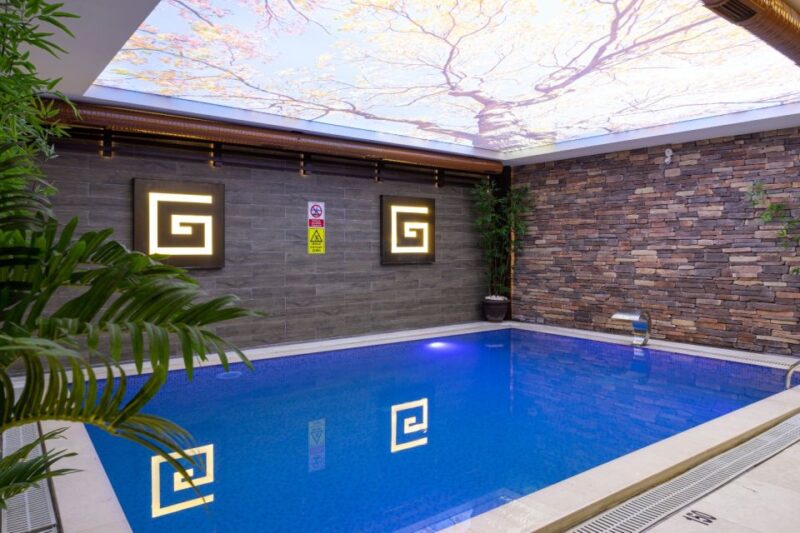 Istanbul: Private Turkish Bath, Massage, and Pool in Taksim - Included Amenities