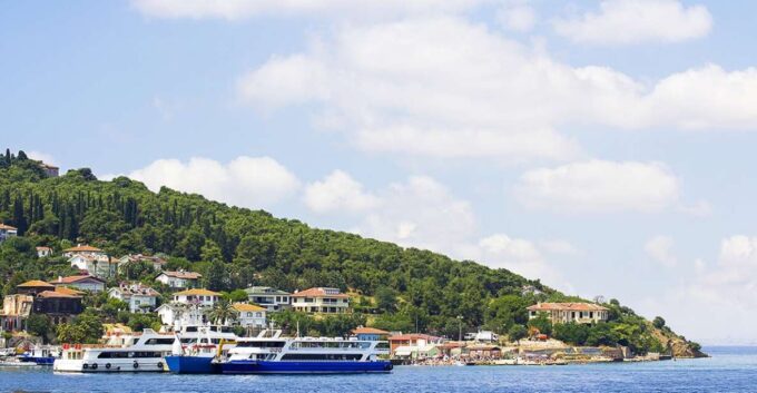 Istanbul: Round-Trip Ferry Tickets to the Princes Islands - Convenient Transportation Options