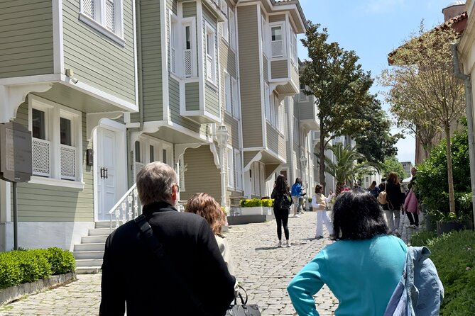 Istanbul Sightseeing Walking Tour - Accessibility and Confirmation