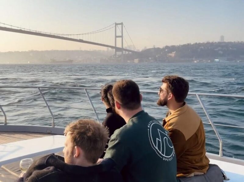 Istanbul: Small Group Yacht Tour With Unlimited Wine - Key Points