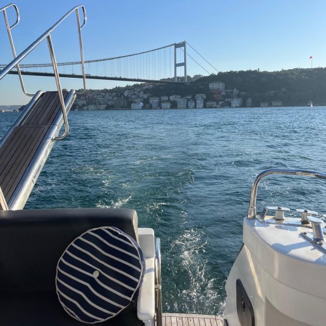 Istanbul: Sunset or Day Small-Group Yacht Cruise With Snacks - Cruise Duration and Departure Locations
