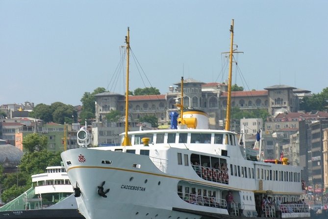 Istanbul Super Saver: Bosphorus Sightseeing Tour & Dining Out in a Turkish Way - Inclusions and Logistics