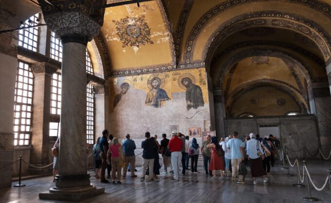 Istanbul: Topkapi, Hagia Sophia and Basilica Cistern Tour - Frequently Asked Questions