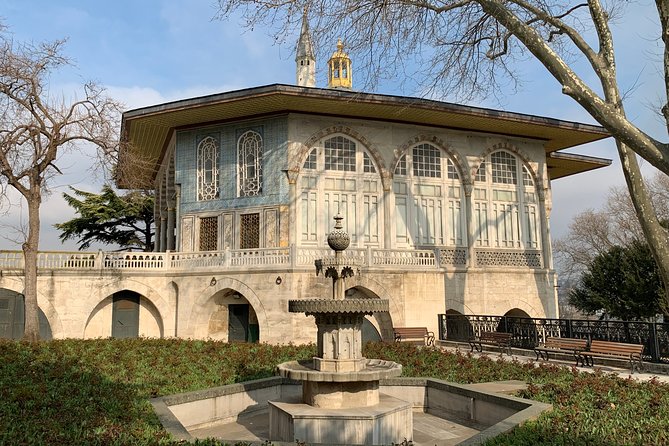 Istanbul, Topkapi Palace, Basilica Cistern and Grand Bazaar Tour - Included in the Tour