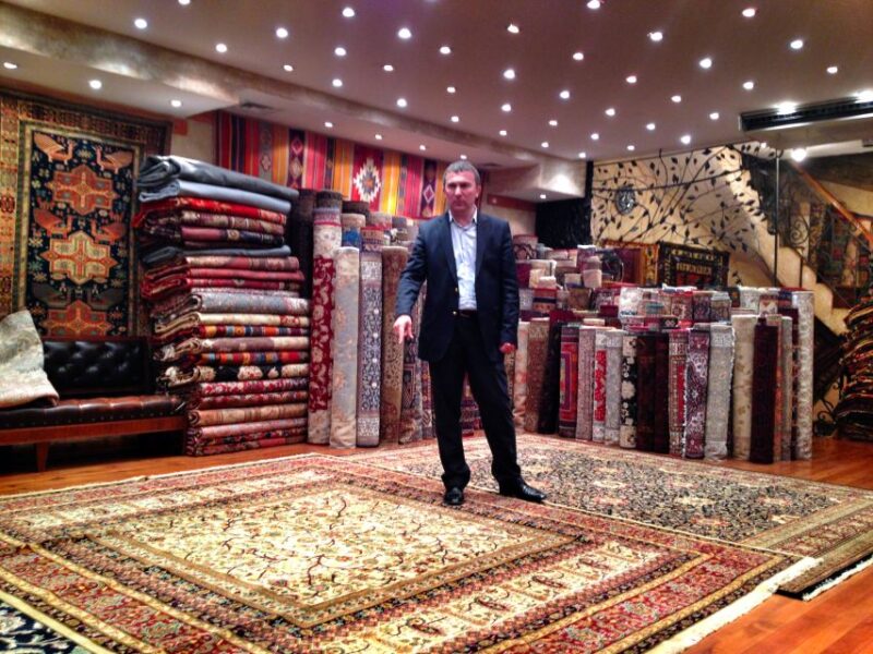 Istanbul: Topkapi Palace Museum and Rug Shopping Tour - Meeting Point and Duration