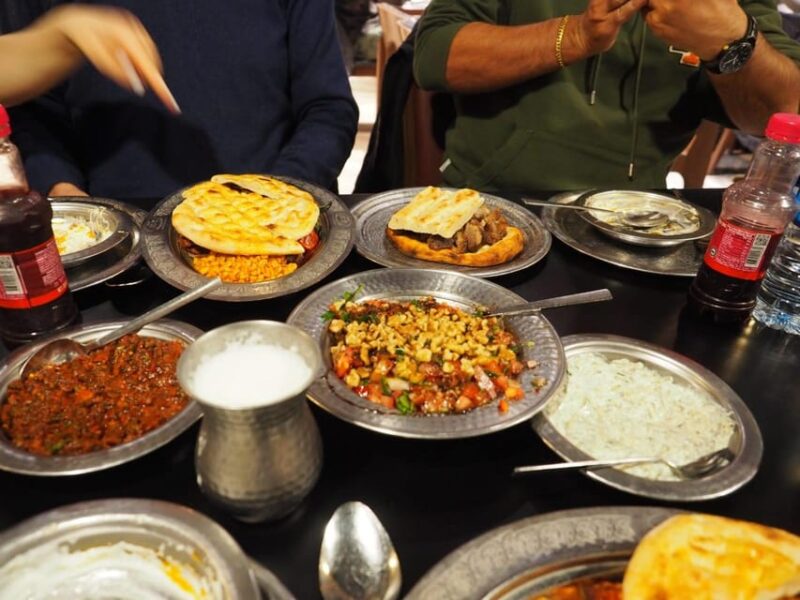 Istanbul: Traditional Turkish Dinner - Inclusions and Logistics