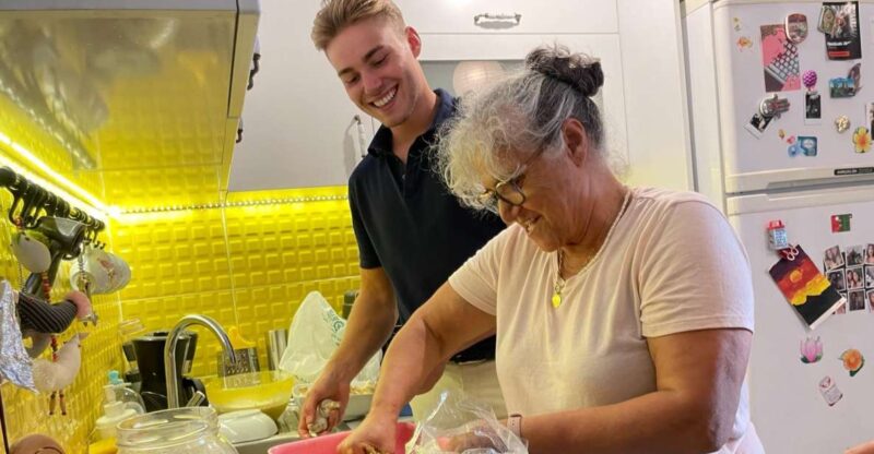Istanbul: Vegan/Vegetarian Cooking Class With Locals at Home - Class Highlights