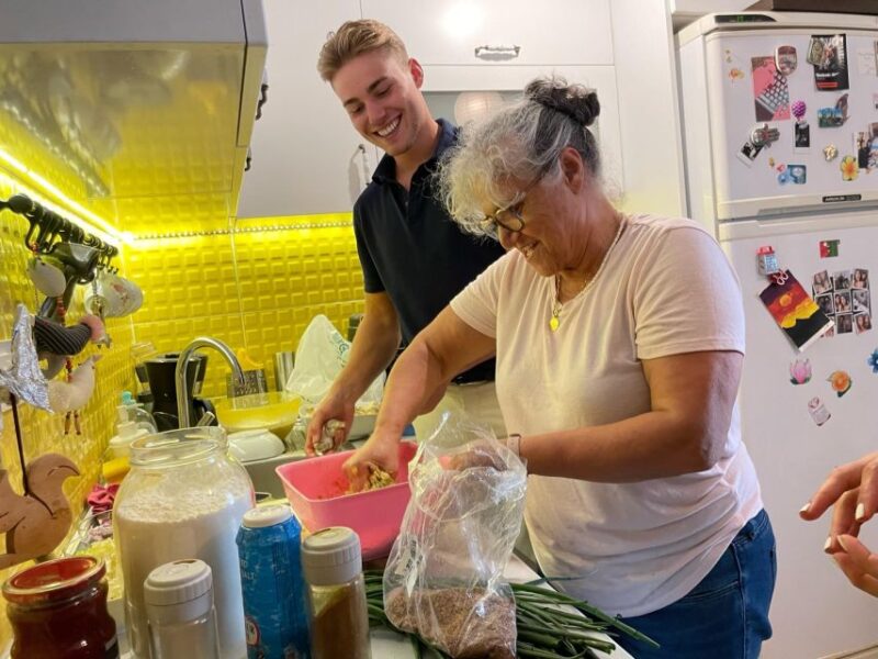 Istanbul: Vegan/Vegetarian Cooking Class With Locals at Home - Included in the Experience