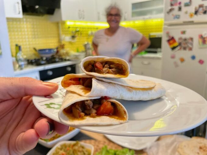 Istanbul: Vegan/Vegetarian Cooking Class With Locals at Home - Turkish Vegan Cuisine