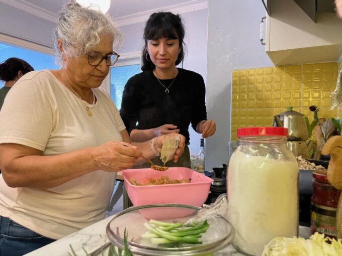Istanbul: Vegan/Vegetarian Cooking Class With Locals at Home - Frequently Asked Questions
