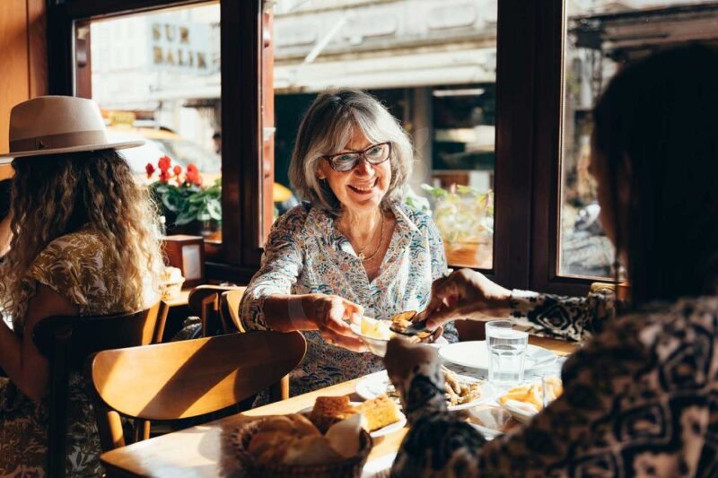 Istanbul: Wine, Food, and Ottoman Neighborhood Private Tour - Culinary Experiences