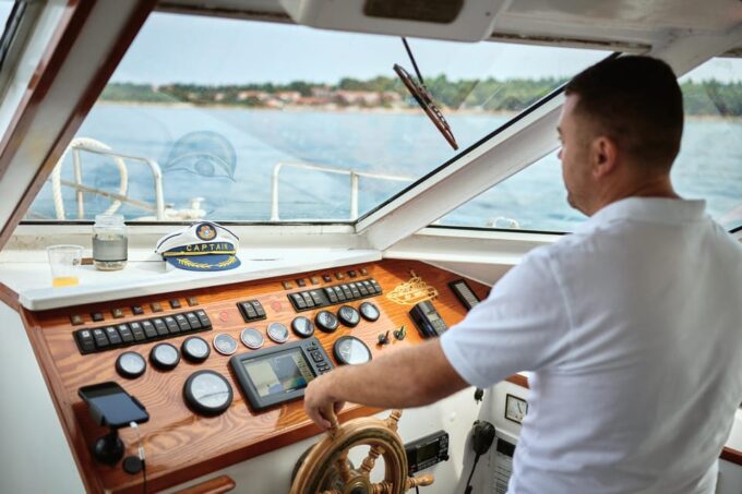 Istria: Aquavision Glassboat Panoramic Tour of Umag - Tour Duration and Price