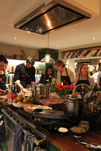 Italian Cooking Class and Food Shopping at Portobello Market - Exploring Portobello Market