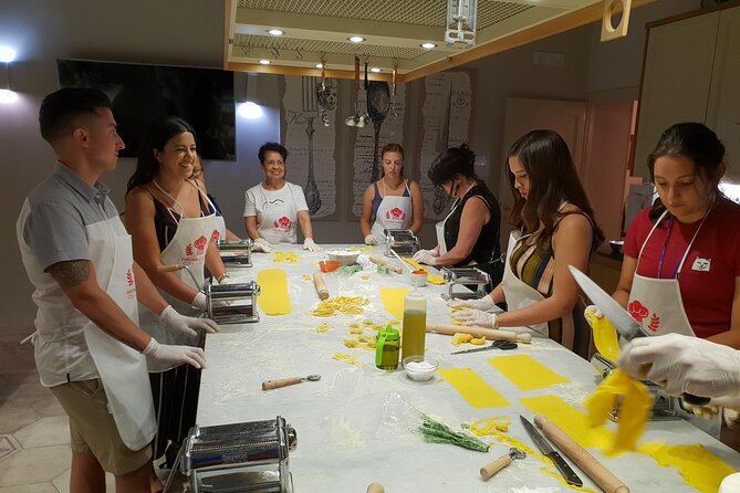 Italian Cooking Class With Farmers Market Shopping Shared Group - Farmers Market Shopping